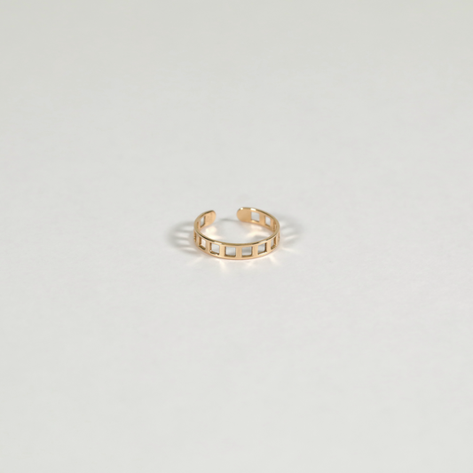 EDGE 023　(ear cuff)